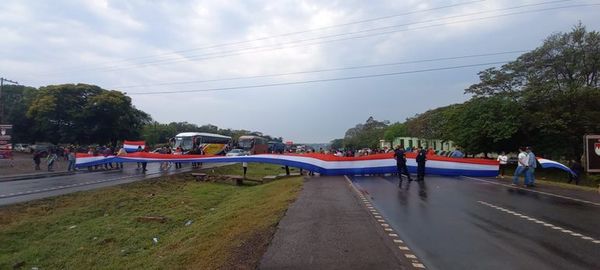 Manifestantes también cerraron la ruta PY02 en José Domingo Ocampos - Nacionales - ABC Color