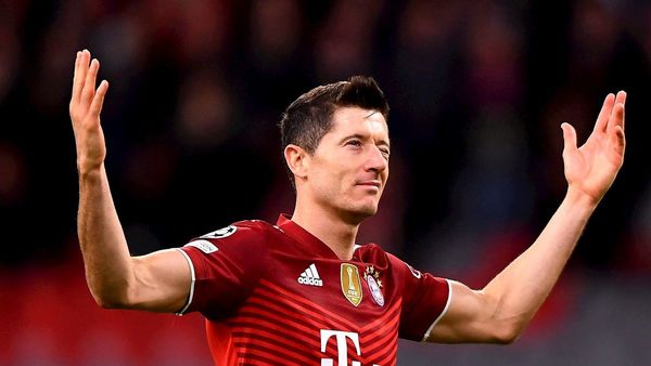 Lewandowski abre el camino para una goleada del Bayern