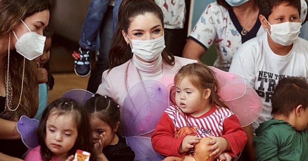 Nadia Ferreira visitó la Senadis y llevó esperanza a los pequeños soñadores