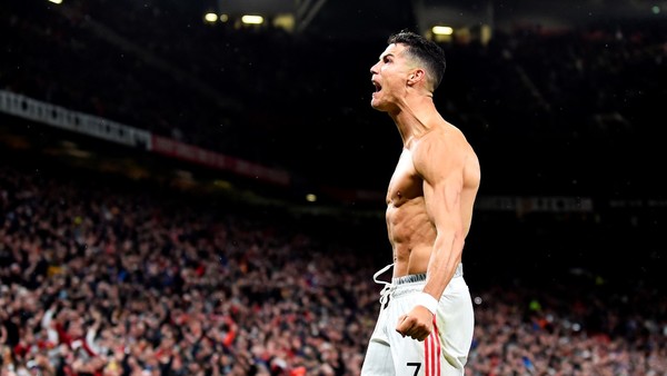 Cristiano Ronaldo salva al Manchester United sobre el final