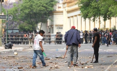 Diario HOY | Vendedor pierde sus dos testículos tras incidentes en las manifestaciones