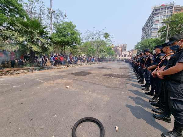 Comerciante herido en manifestación perdió sus dos testículos | Ñanduti