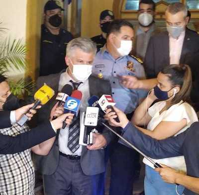 Giuzzio tras manifestaciones: “¿Por qué tendría que renunciar?” | Ñanduti
