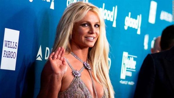 Tribunal de Los Ángeles retira al padre de Britney Spears la tutela de su hija