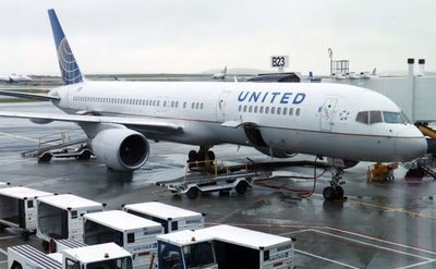 Por negarse a vacunarse despedirán a casi 600 trabajadores de United Airlines - ADN Digital