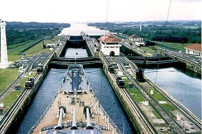 Canal de Panamá prevé aporte fiscal récord de 2.497,2 millones de dólares - Mundo - ABC Color