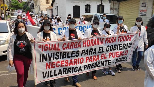 Suspensión de cirugías por huelga preocupa a Salud