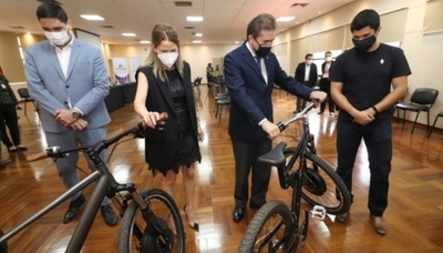 Joven diseñador industrial desarrolló innovadora bicicleta eléctrica