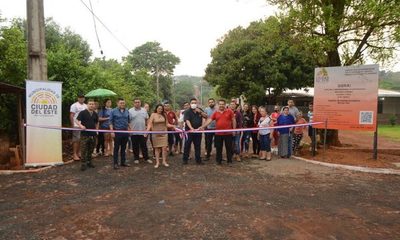 Municipalidad de C. del Este inaugura nuevo empedrado en entorno de la UNE – Diario TNPRESS