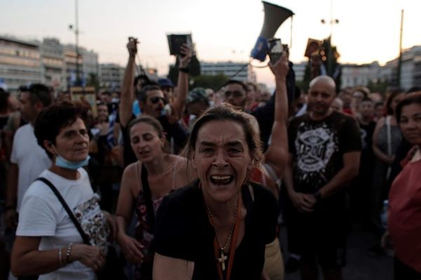 Cruz Roja pide acciones urgentes frente a opositores a las vacunas en Europa - Mundo - ABC Color