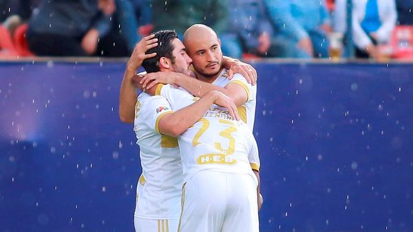 Carlos González sentencia la goleada de Tigres