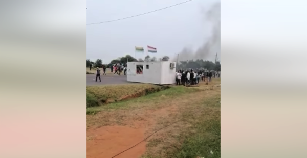 Diario HOY | Incendiaron puesto del Infona en Yasy Cañy: buscan identificar a los responsables