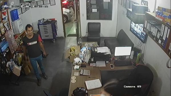 Cae joven que supuestamente hurtó dinero de un taller tras pedir trabajo - Nacionales - ABC Color