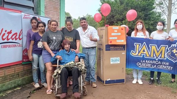 Regalan heladera a un excombatiente de la Guerra del Chaco