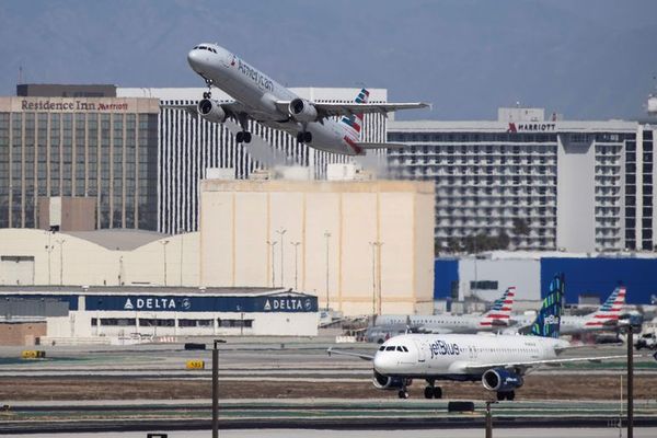 Aerolíneas analizan reembolso por vuelos cancelados por la pandemia - Mundo - ABC Color