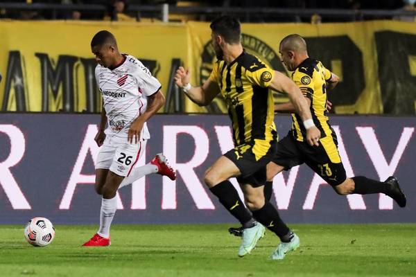 Paranaense y Peñarol definen el boleto a la gran final