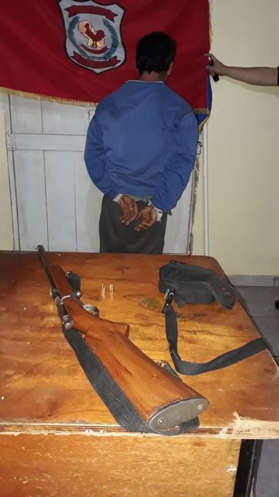 Detenido por amenazar a su pareja con un rifle en Juan León Mallorquín - ABC en el Este - ABC Color