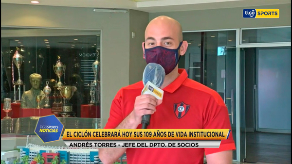 Andrés Torres en contacto con Tigo Sports