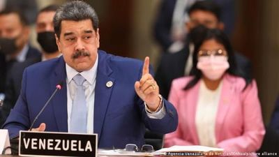 Senadores de Estados Unidos critican a AMLO por no extraditar a Maduro