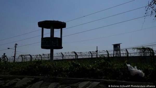 Ecuador: cárceles convertidas en reducto del crimen organizado