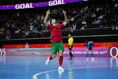 Portugal avanza en penales y va por la Argentina en la final del Mundial