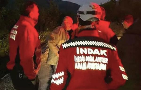 Turquía: hombre borracho se unió a su propia búsqueda