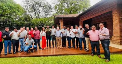 La Nación / Alliana ratifica unidad de la ANR en Canindeyú