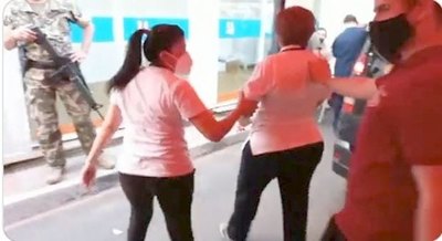 Crónica / Pire vai en vacunatorios marcó día de “pinchazos”