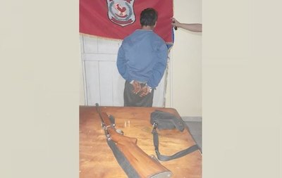 Crónica / Arriero casi reventó a doña ¡a punta de rifle!