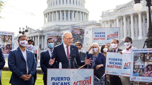Senado de EEUU logra evitar parálisis del Gobierno federal
