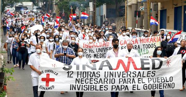 La Nación / Huelga de médicos sigue y aseguran que no quieren soluciones parciales