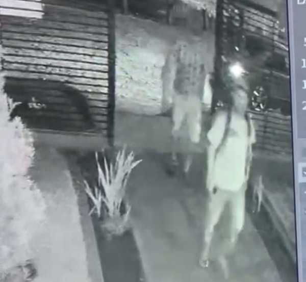 Delincuentes ROBAN con dinero y celulares