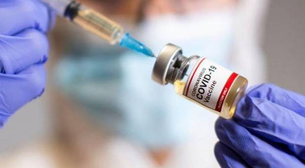 Continúa la inmunización contra el Covid-19: Del lunes al miércoles recibirán primera dosis los de 18 años y más - ADN Digital