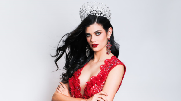 Joven paraguaya es coronada Miss Teen Model Internacional 2021