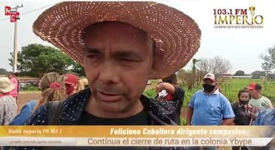 Campesinos cierran ruta PY05 en tres sectores