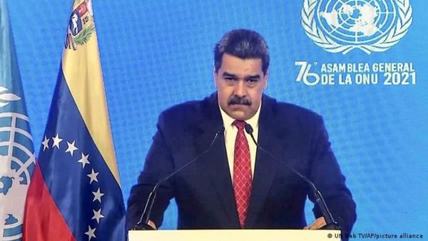 Maduro acusa a Colombia de infiltrar