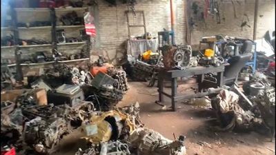 Allanaron taller que fungía como desarmadero en San Antonio