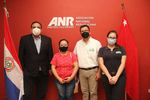 Oficina de Empleo de la ANR otorga becas a embarazadas y personas con discapacidad - ADN Digital