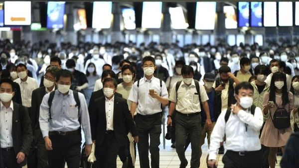 Japón: trenes llenos en primer día sin estado de emergencia