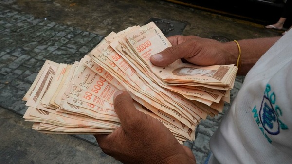 Venezuela introduce nueva moneda con seis ceros menos