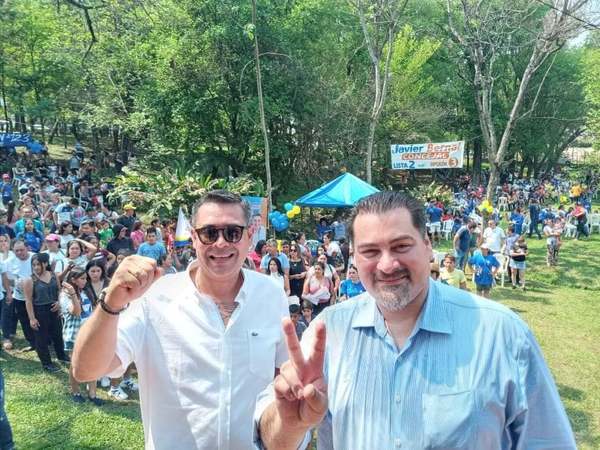 Javier Bernal ratifica apoyo a candidatura de Airaldi