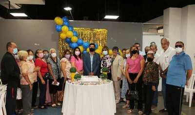 Celebran el Día del adulto mayor en Luque •