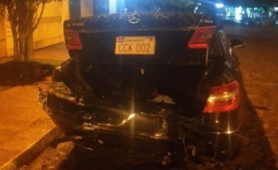 Conductor ebrio chocó contra el vehículo del político Elio Cabral