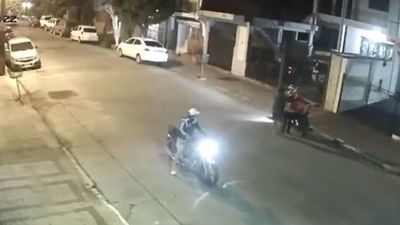 Fiscalía imputa a tres jóvenes por robo a un delivery en Asunción