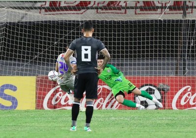 Olimpia se hunde cada vez más: El 12 de Octubre también festejó en Para Uno
