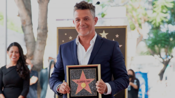 Diario HOY | Alejandro Sanz inaugura su estrella en Hollywood: "Llega en el momento justo"