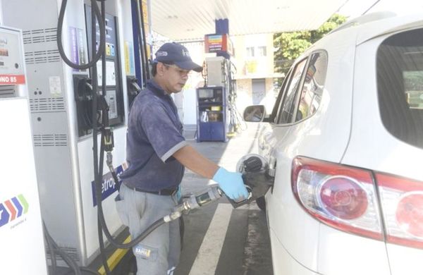 Se vuelve insostenible mantener precios de combustibles, alertan - Nacionales - ABC Color