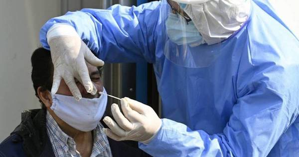 La Nación / EEUU supera los 700.000 muertos por coronavirus