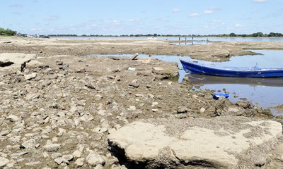 Río Paraguay mantiene bajante extrema - OviedoPress