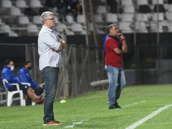 “No tenemos contundencia arriba y cuando nos llegan nos meten goles” - Olimpia - ABC Color